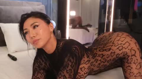 Snapshot of ami_katana chatting on 03.12.25 Ami online show from 03.12.25