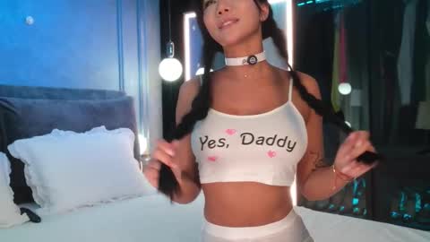 Snapshot of ami_katana chatting on 09.13.25 Ami online show from 09.13.25