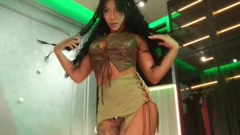 Snapshot of ami_katana chatting on 10.01.25 Ami online show from 10.01.25