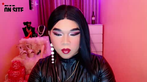 Queen Mireska online show from 12.09.24