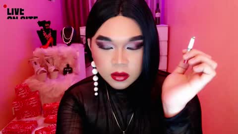 Queen Mireska online show from 12.12.24