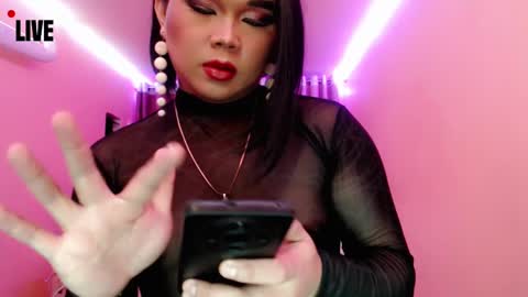 Queen Mireska online show from 12.20.24