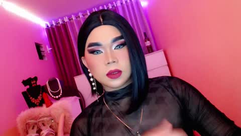 Queen Mireska online show from 02.26.25