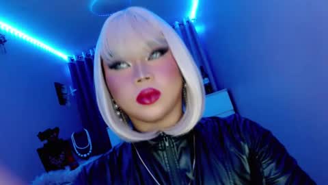 Queen Mireska online show from 03.02.25