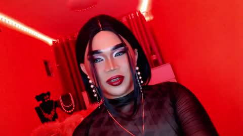 Queen Mireska online show from 03.07.25