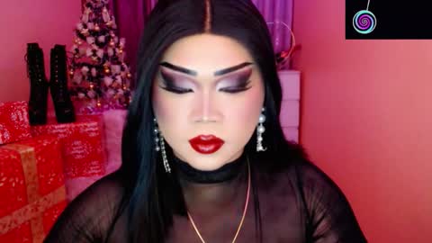 Queen Mireska online show from 12.04.25