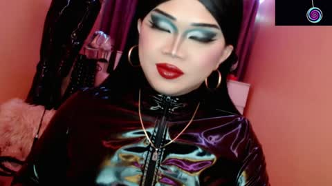 Queen Mireska online show from 03.31.26