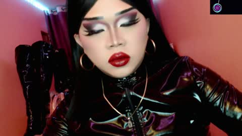 Queen Mireska online show from 04.03.26