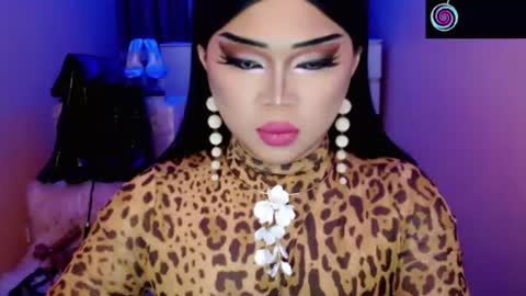 Queen Mireska online show from 06.25.26