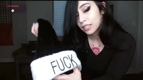 amilust online show from 12.22.24