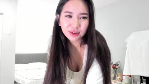 Snapshot of amina_artin chatting on 01.08.26 Amina online show from 01.08.26