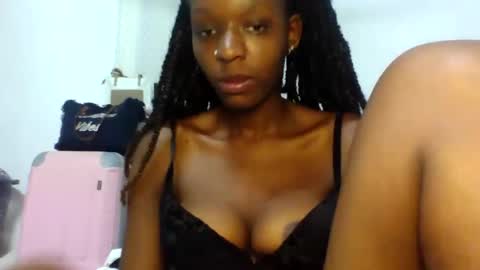 Snapshot of amina_babe chatting on 02.16.26 Amina online show from 02.16.26