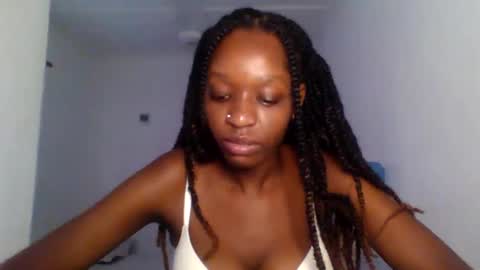 Snapshot of amina_babe chatting on 02.19.26 Amina online show from 02.19.26