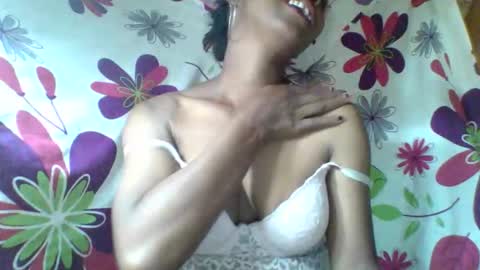 Snapshot of aminah01 chatting on 02.24.26 aminah01 online show from 02.24.26