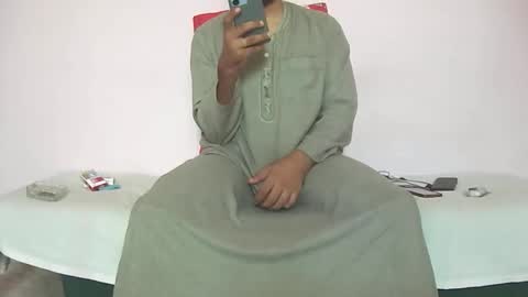 Snapshot of amir_elaraby chatting on 10.10.25 Amir online show from 10.10.25