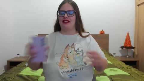 Amira Vyxen online show from 11.19.25