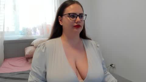Snapshot of amiravyxen chatting on 07.01.26 Amira Vyxen online show from 07.01.26