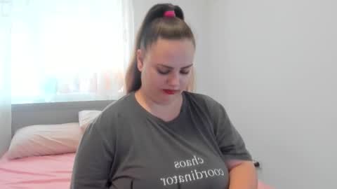 Snapshot of amiravyxen chatting on 07.08.26 Amira Vyxen online show from 07.08.26