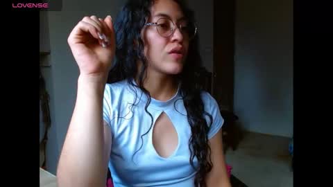 Snapshot of amitlu_ chatting on 12.23.24 amitlu_ online show from 12.23.24