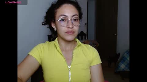 Snapshot of amitlu_ chatting on 12.25.24 amitlu_ online show from 12.25.24