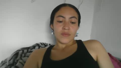 Snapshot of amitlu_ chatting on 01.10.25 amitlu_ online show from 01.10.25