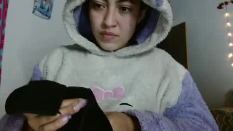 Snapshot of amitlu_ chatting on 01.28.25 amitlu_ online show from 01.28.25