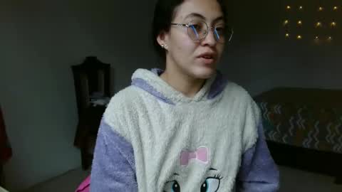 Snapshot of amitlu_ chatting on 02.02.25 amitlu_ online show from 02.02.25