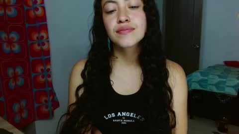 Snapshot of amitlu_ chatting on 09.17.25 amitlu_ online show from 09.17.25