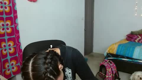 Snapshot of amitlu_ chatting on 10.06.25 amitlu_ online show from 10.06.25