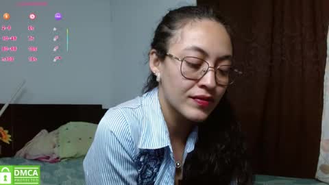 Snapshot of amitlu_ chatting on 06.26.26 amitlu_ online show from 06.26.26