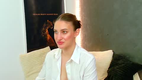 Amira online show from 05.13.26