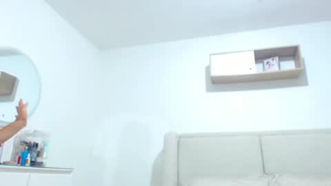 Snapshot of ammy_velez chatting on 09.15.25 ammy_velez online show from 09.15.25