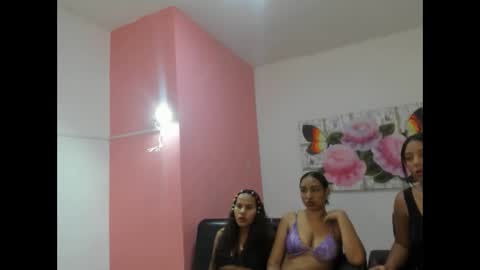 Snapshot of amngelick chatting on 09.14.25 amngelick online show from 09.14.25