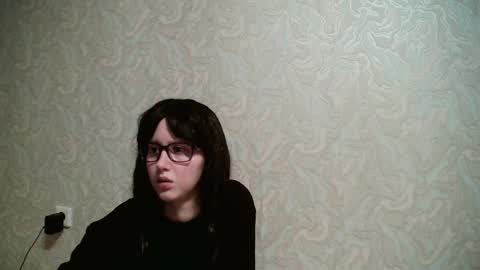 Amomira online show from 12.10.24