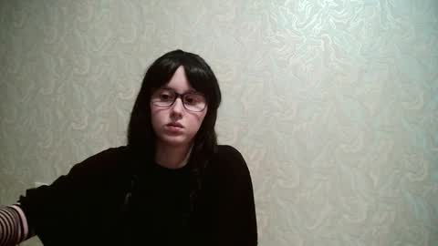 Snapshot of amomira_honeyx chatting on 12.17.25 Amomira honeyx online show from 12.17.25