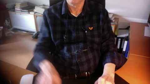 Snapshot of amor2200 chatting on 03.19.26 Amor2200 online show from 03.19.26