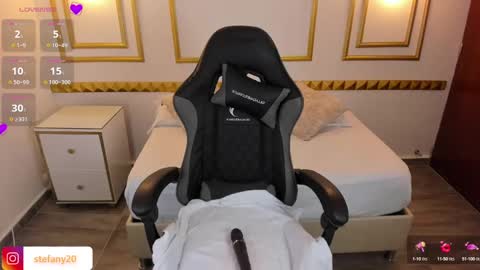 Snapshot of amor_smith_ chatting on 03.01.25 Tefy online show from 03.01.25