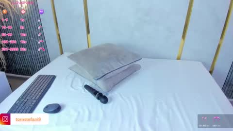 Snapshot of amor_smith_ chatting on 10.01.25 Tefy online show from 10.01.25