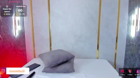 Snapshot of amor_smith_ chatting on 12.16.25 Tefy online show from 12.16.25