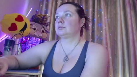 amorelara online show from 04.23.26