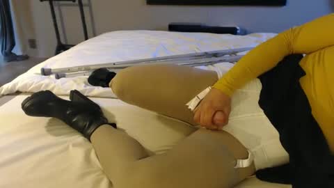 Snapshot of amputee_trans chatting on 03.09.26 amputee_trans online show from 03.09.26