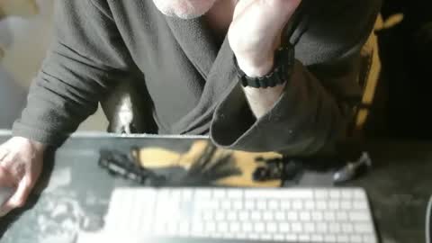 amslave4f online show from 04.21.26