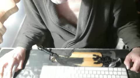amslave4f online show from 05.04.26