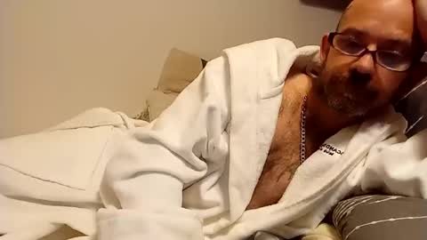 Snapshot of amunrethegod chatting on 01.12.25 amunrethegod online show from 01.12.25