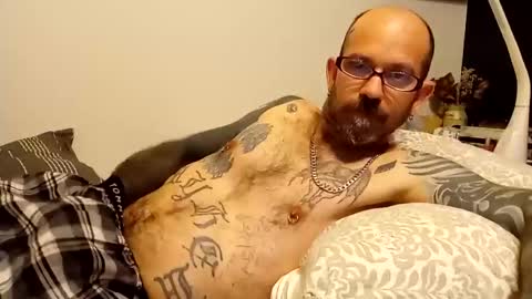 Snapshot of amunrethegod chatting on 01.25.25 amunrethegod online show from 01.25.25