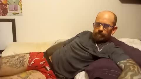 Snapshot of amunrethegod chatting on 10.08.25 amunrethegod online show from 10.08.25