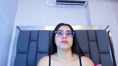 amy__wats0n online show from 05.01.26