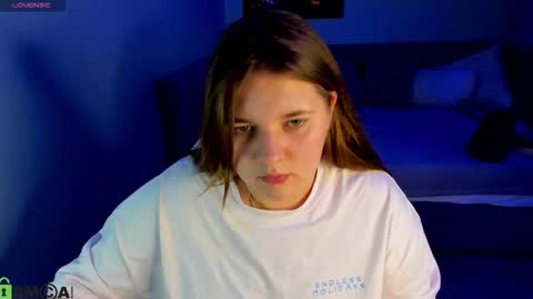 AmyGMT 2 Mon-Sun  0300am-0900am  online show from 09.29.25