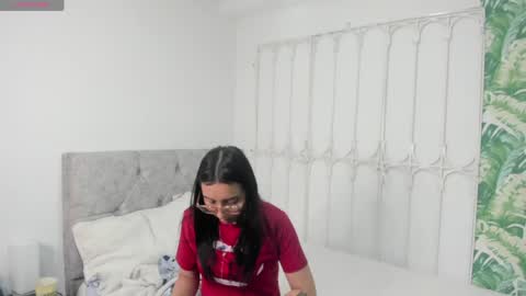 Amy online show from 05.04.26