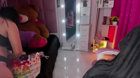 Amy Hoy69 online show from 04.04.26